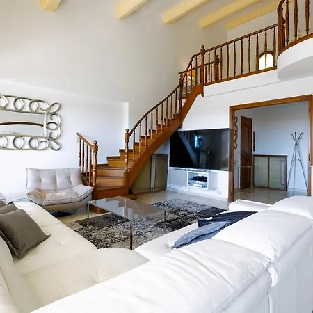 Vintage Loft Apartment